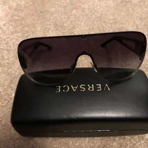 Unisex sunglasses versace